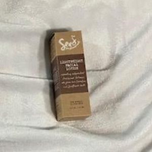 Seed Phytonutrients Lightweight Facial Lotion BNIB